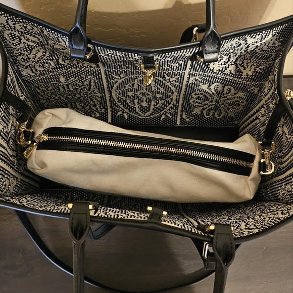 Viola Castellani Tote - Picture 5 of 9